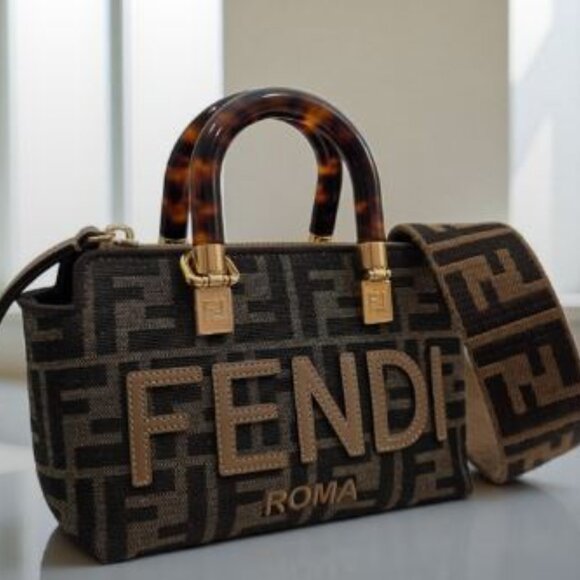 AUTHENTIC MINI FENDI by the way Bag - comes with 2 Straps and a Fendi bag! - Picture 16 of 16